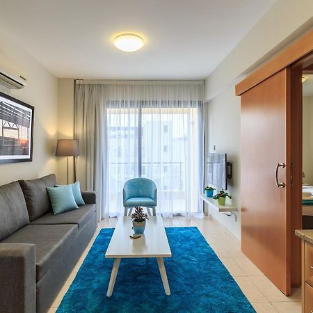 Soho City Apartments Larnaca Exteriér fotografie
