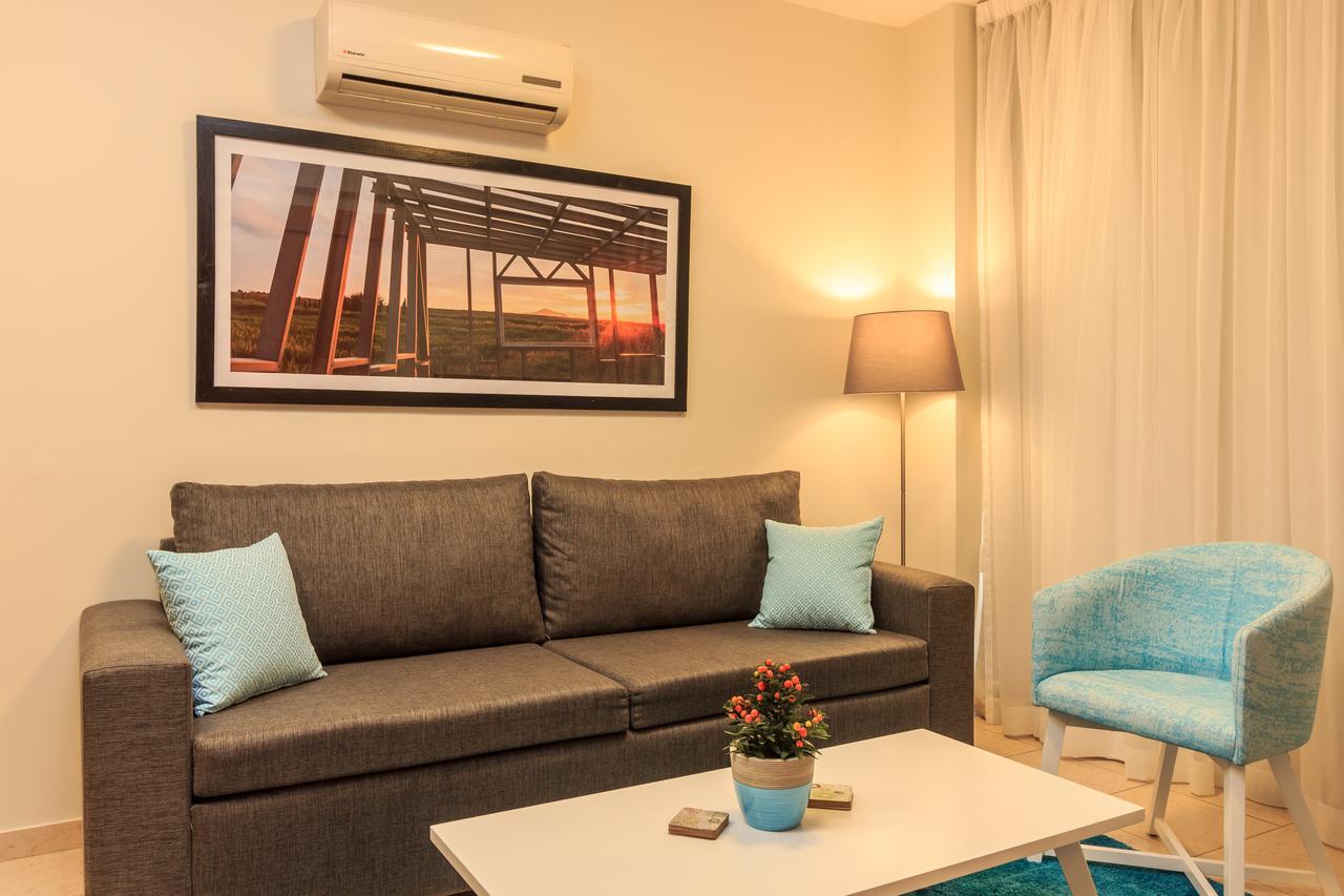 Soho City Apartments Larnaca Exteriér fotografie